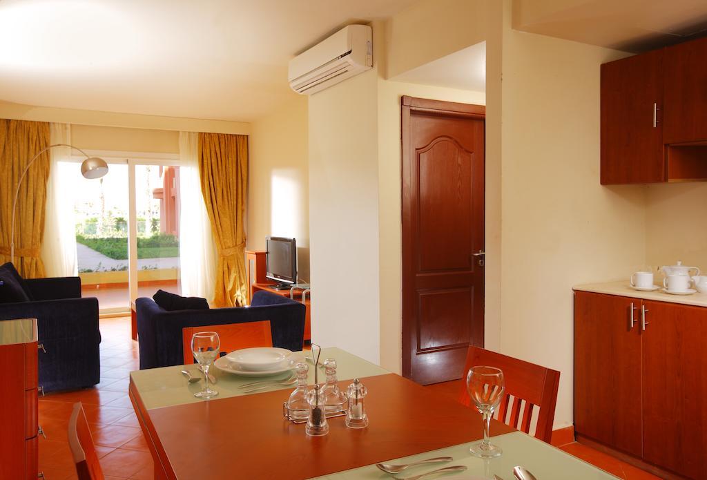 Porto Golf Marina Apartments Powered By Amer-Group 阿莱曼 客房 照片